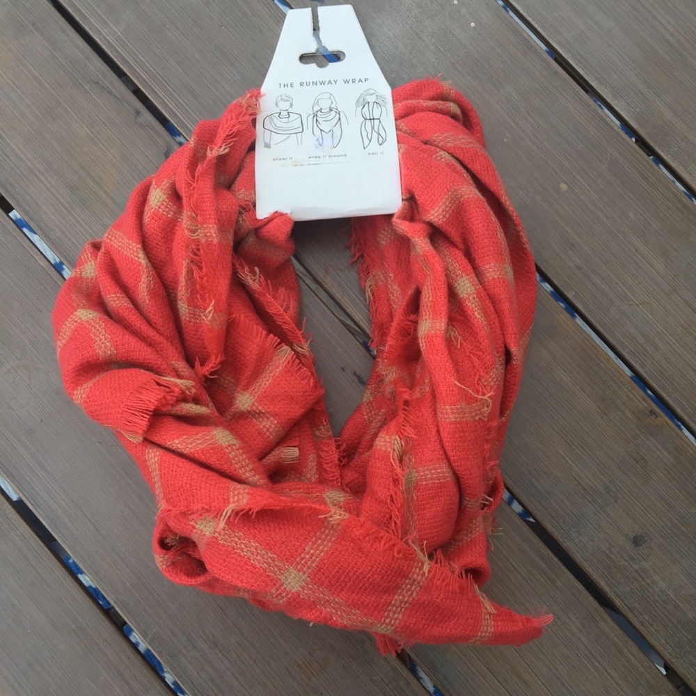 🚨5 for $25🚨 The Runway Wrap 3-in-1 Scarf - Picture 5 of 8